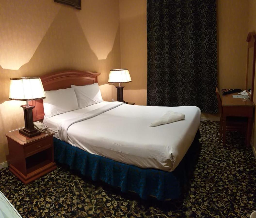 Qasr Al Khalij Hotel Эр-Рияд Экстерьер фото